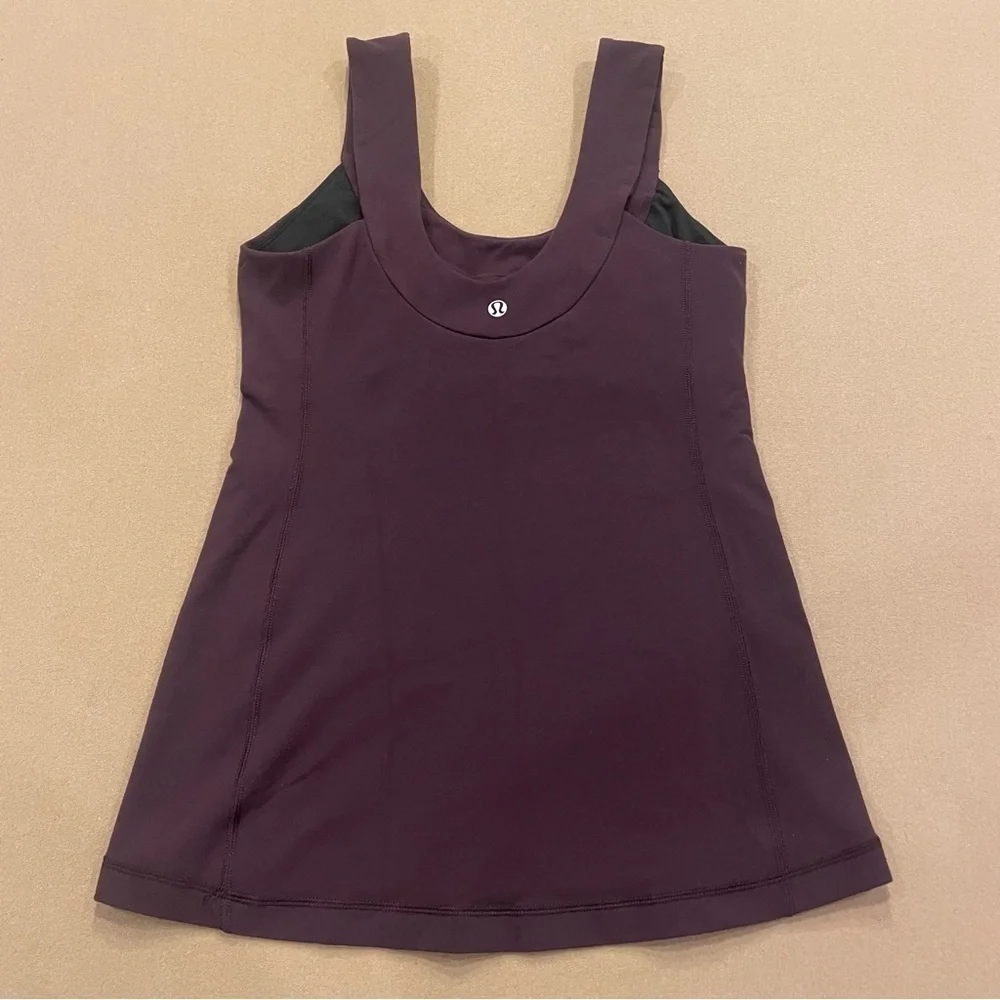 Women’s lululemon Tank Size 6